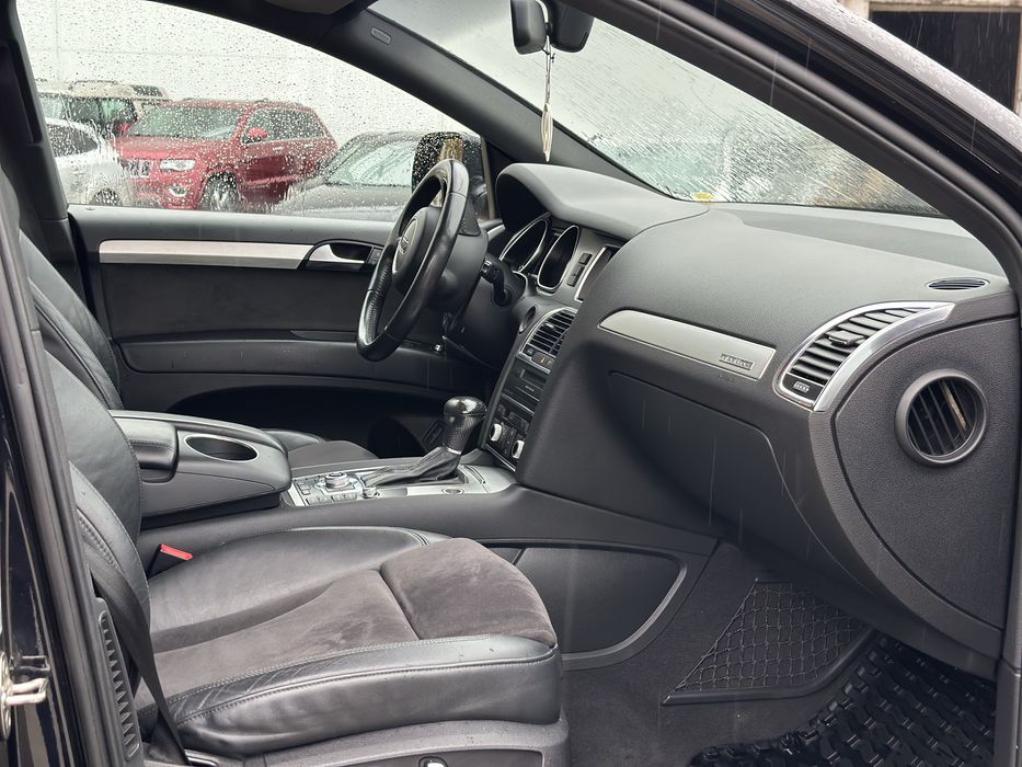 Audi Q7 sline plus/an fab 2014/zero daune in istoric/stare noua