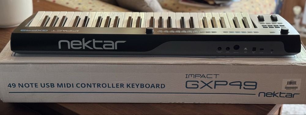 Студийные мониторы RCF AYRA PRO5