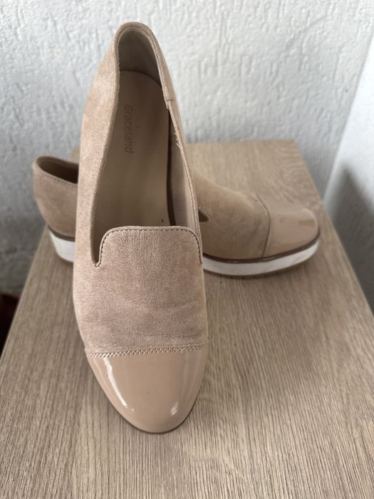 Sandale nr 37 de vanzare 35 Ron/pereche