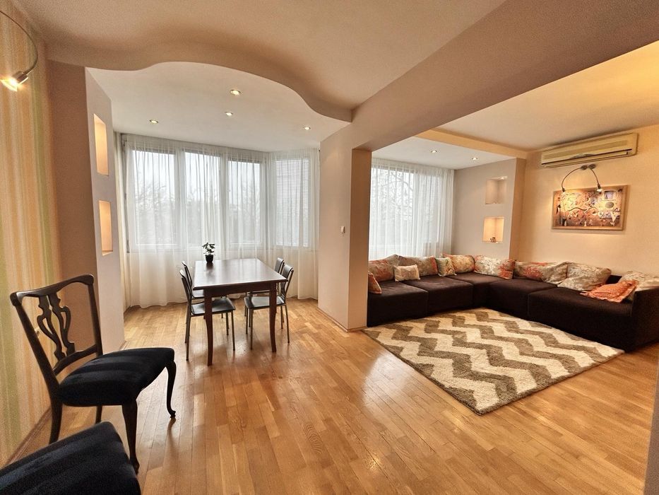 Дава се под наем Тристаен апартамент в Пловдив, Тракия - 110 кв.м за 488.58 € - Снимка #1