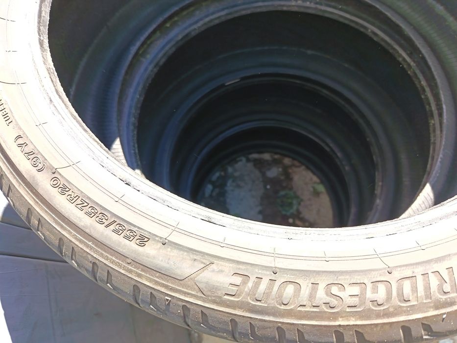 Anvelope vara 255 35 20 Bridgestone 2023 5mm