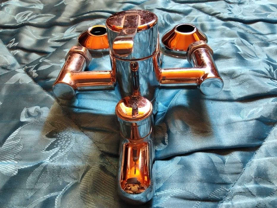 италианска оригинална батерия за баня MAMOLI -перфектна