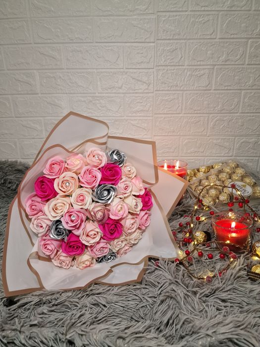Buchete de trandafiri flori de sapun aranjamente