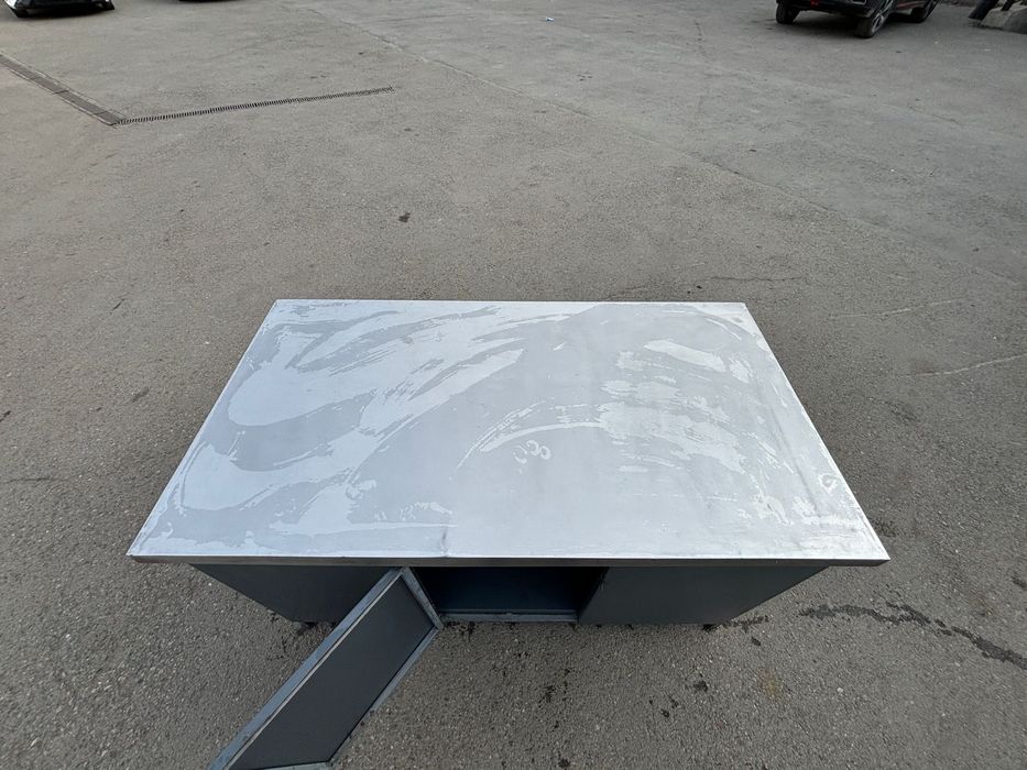 Стол по торговлием