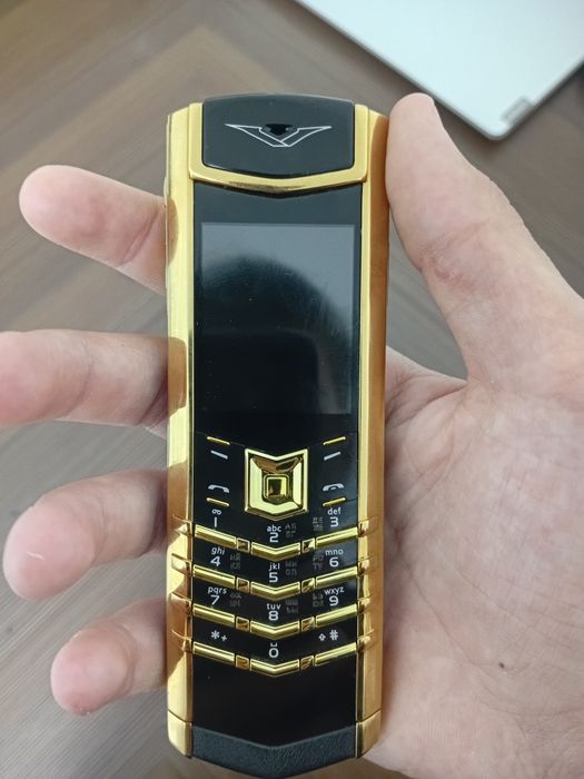 Кнопочный Vertu K8+Gold