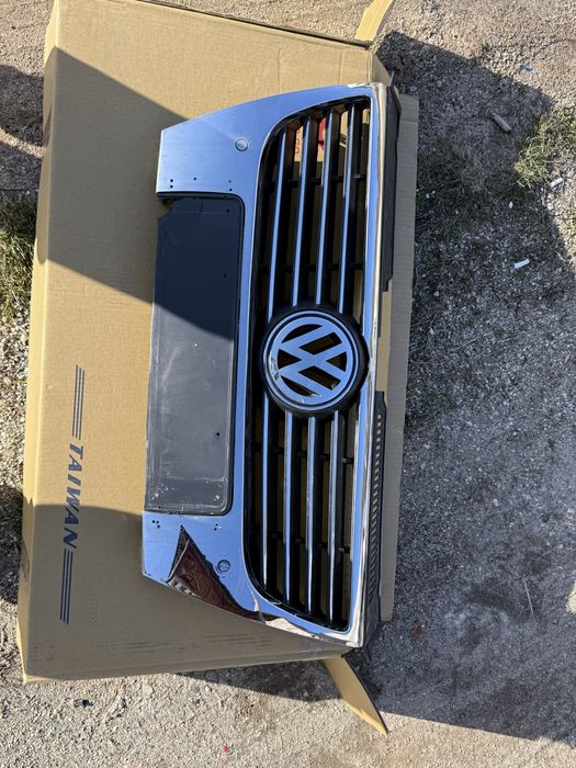 Решетка за Пасат Б6