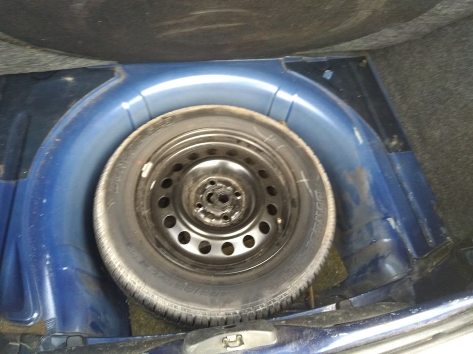 Рено Меган  1.6е