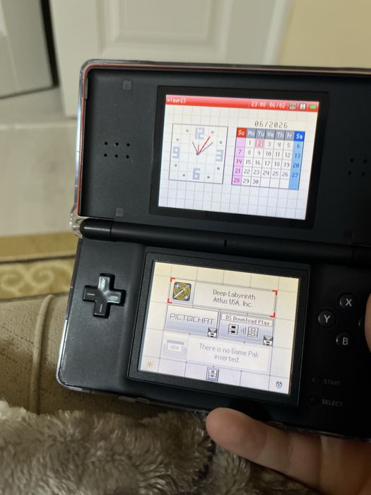 продаю nintendo ds lite