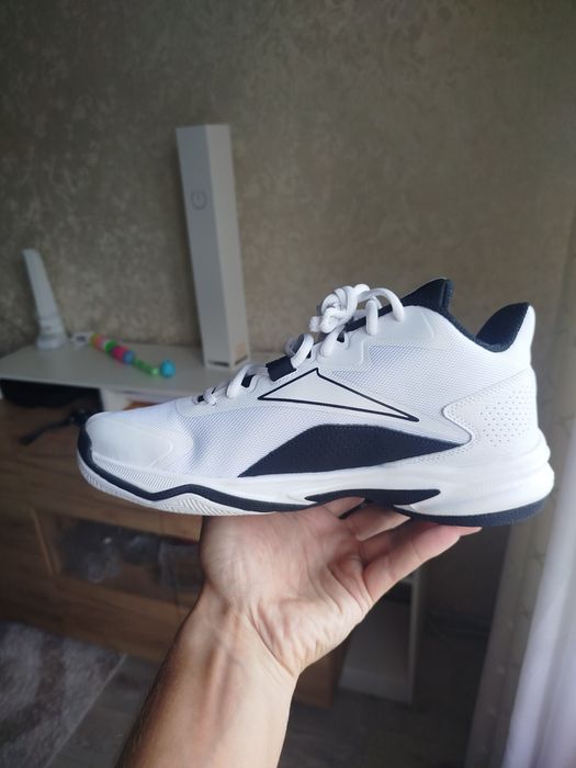 Кроссовки Reebok размер 40.5(26см)