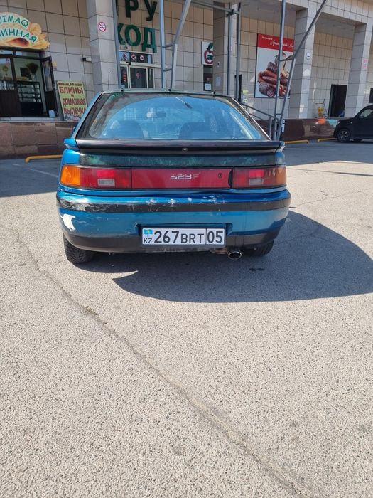 Продам машину  мазда