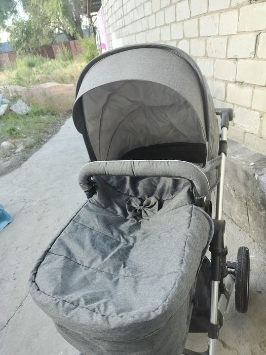 Детское коляска в идиялном состояни