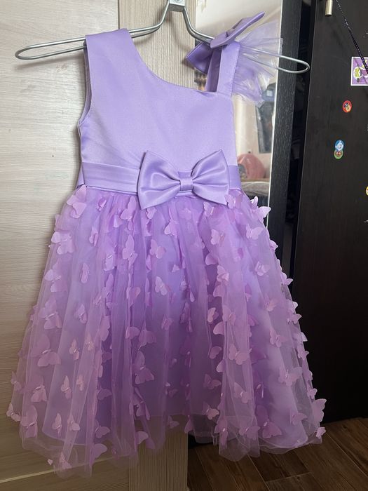 Нарядные платья для девочки