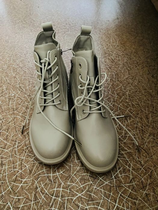 Сапоги весна -осень новые