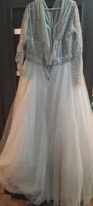 Vand rochie de mireasa purtata o singura data