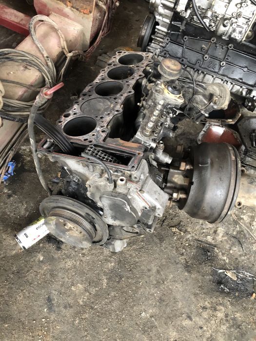 Блоки головки мосты на Sprinter Мерседес