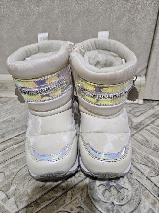 Продам сапоги-дутыши 23 р