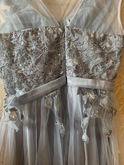 Платье вечернее