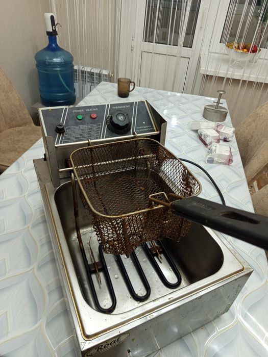 Фритюрница 6литр состояние хорошее