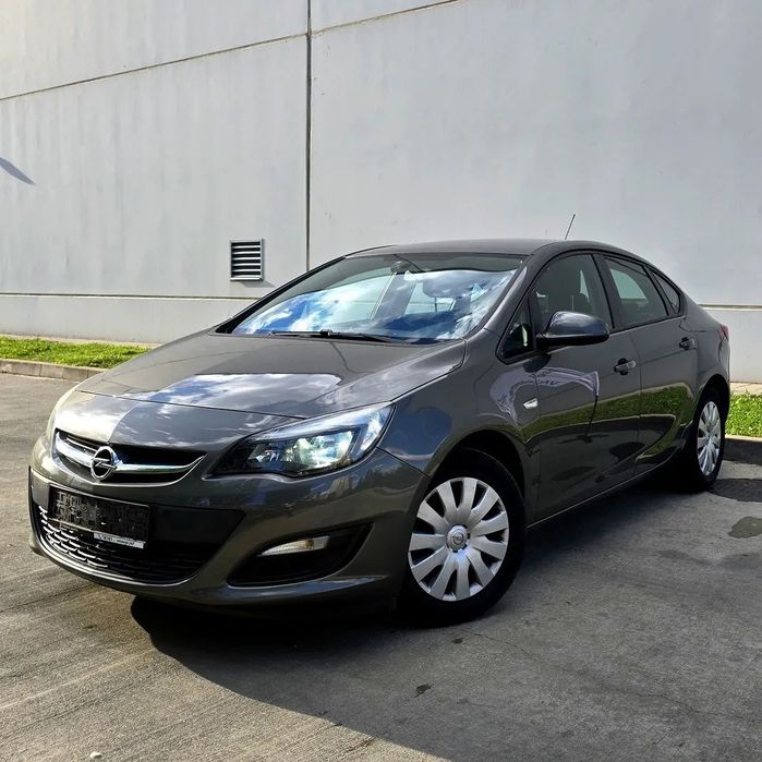 Opel Astra Opel Astra J Sedan 1.6 Benzina + GPL 2018 151.393 KM EURO 6