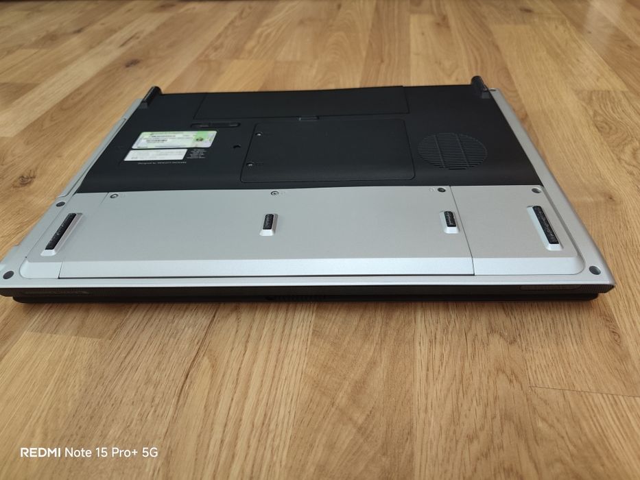 Лаптоп HP pavilion dv8000