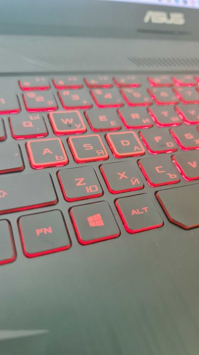 Asus tuf  fx705g / 17.3 / i5 9300h
