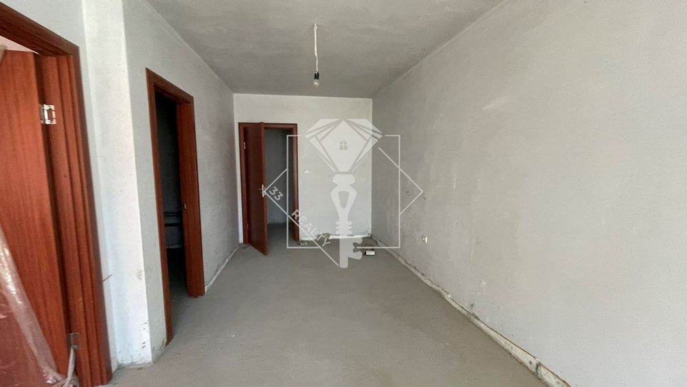 Продава се Двустаен апартамент в Пловдив, Кършияка - 80 кв.м за 2575 €/кв.м - Снимка #2