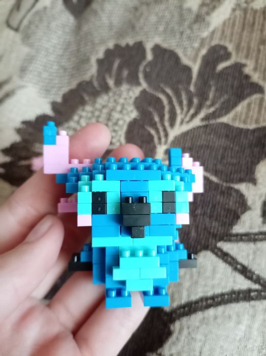 Готовые фигурки из конструктора Bricks