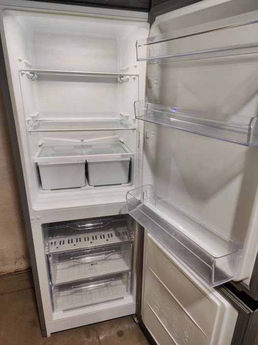 Холодильник рабочий