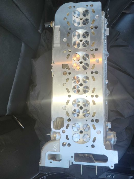 Глава за БМВ 520i е60