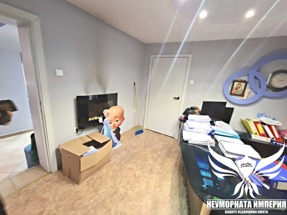 Продава се Тристаен апартамент в Асеновград - 128 кв.м за 852 €/кв.м - Снимка #7