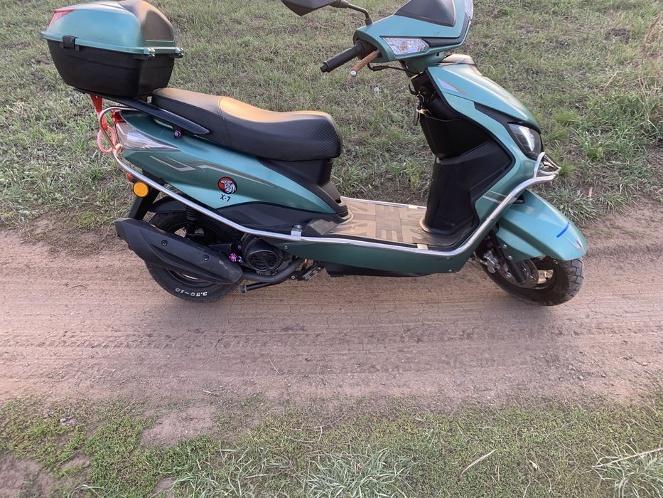 Скутер М8 GY-6 125