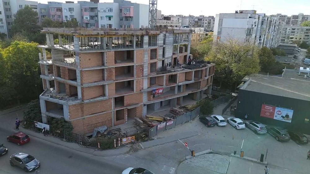 Апартаменти с Една, Две и Три спални до магазин Билла