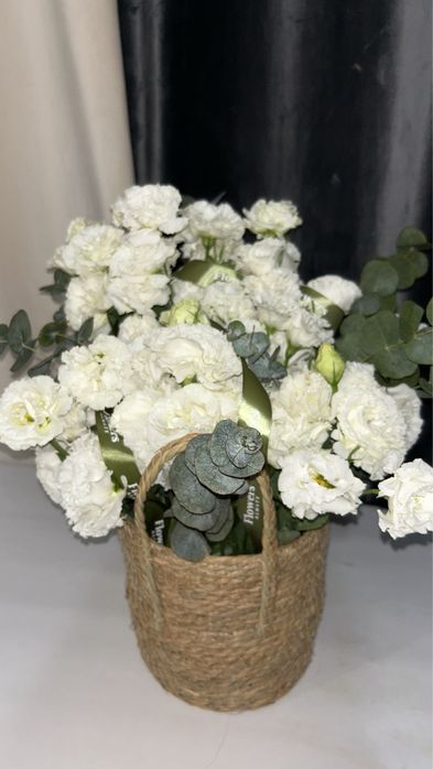 продаются свежие цветы!