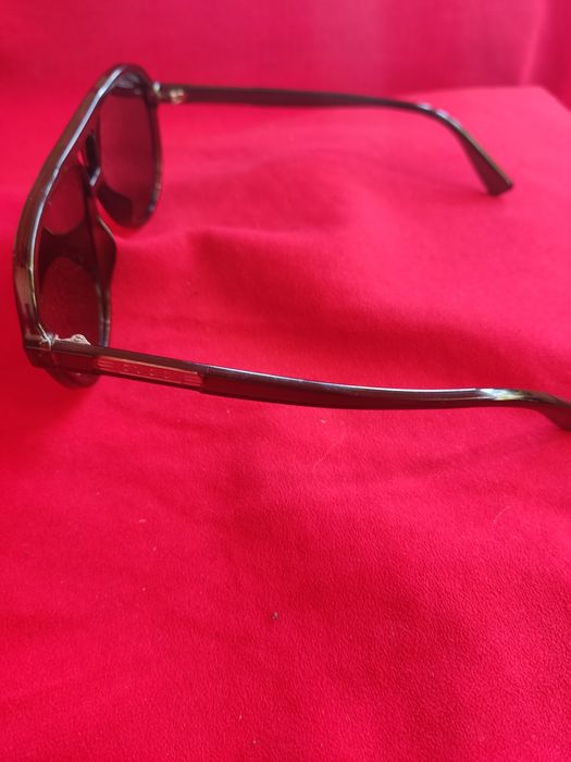 Ochelari de soare Gucci