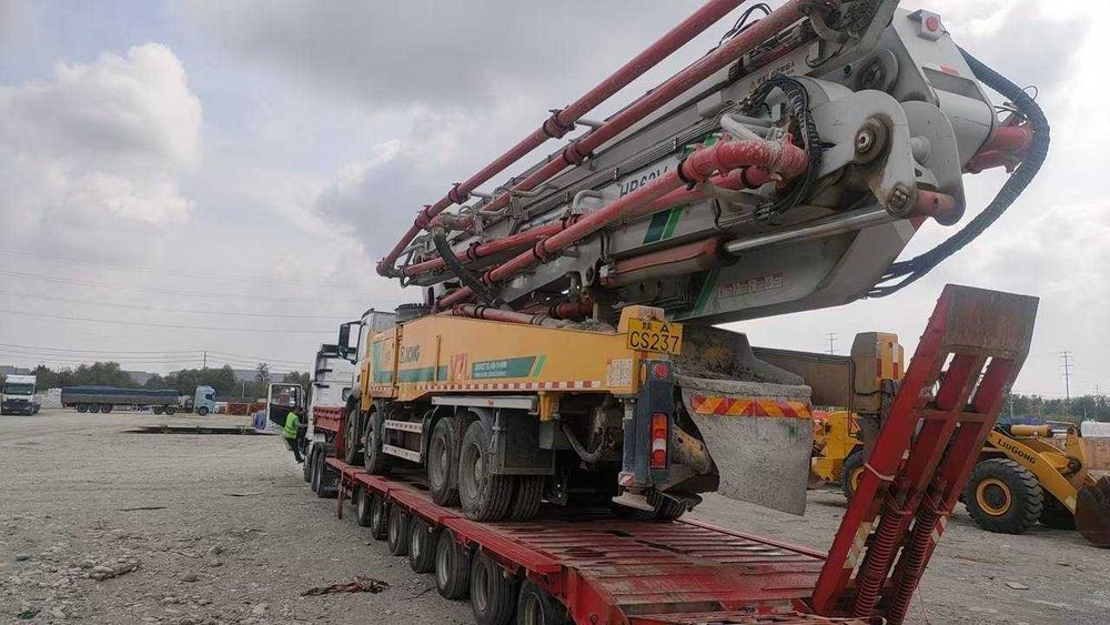 Авто бетон насос XCMG 62метр (Лизинг, Банк)