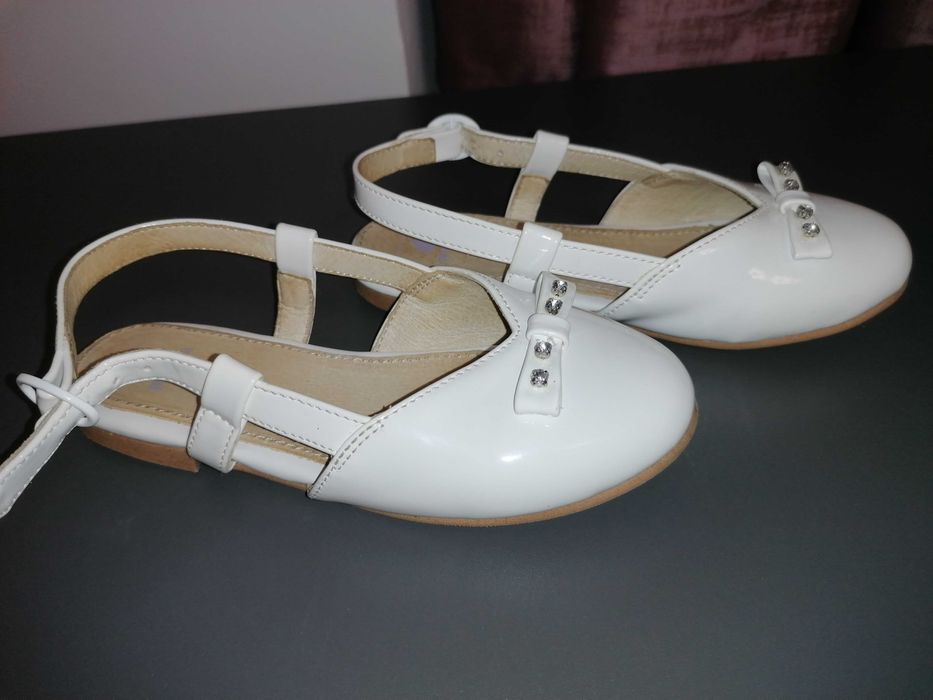 Pantofi decupati Mayoral fetita