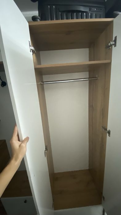 Кіреберіске арналған шкаф