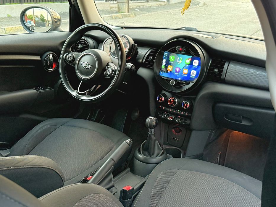 OFERTA Mini Cooper F55 (4 uși) 1.5 benzină 136 CP, an 2017