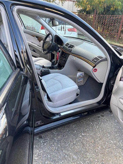 Vînd Mercedez E clase 1,8