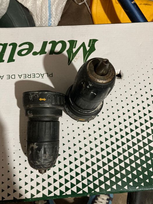 Mandrine Dewalt cu Prindere Rapida pentru Metal