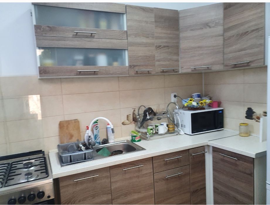 Inchiriez casă 3 camere în zonă centrală în Ploiești!