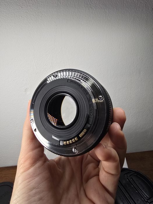 Lentilă Canon EF 50mm f1.8 STM