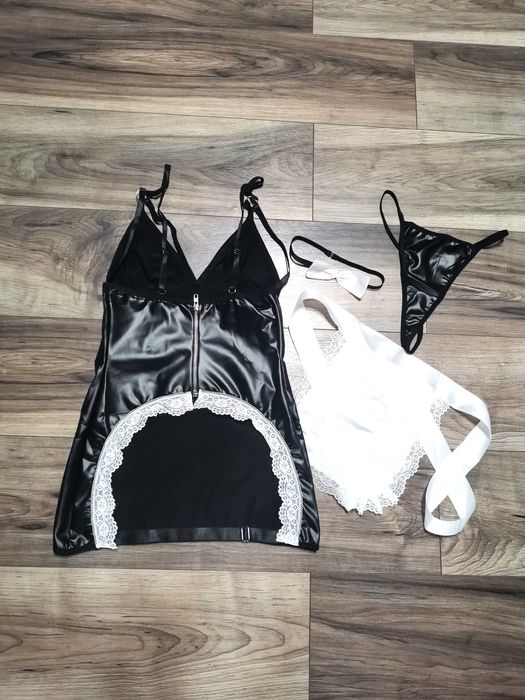 Секси костюм сервитьорка кожен с прашки дамско бельо камериерка