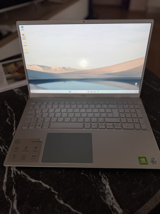 Лаптоп Dell inspiron