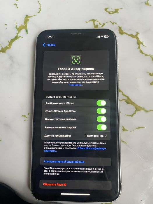 Iphone XR 64GB 82 емкость