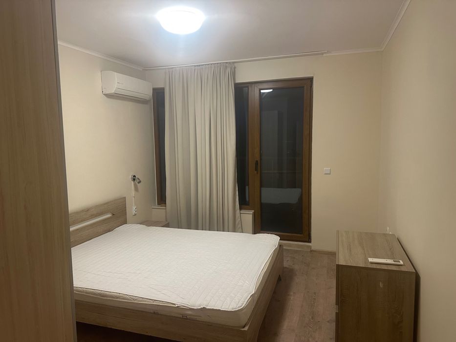 Дава се под наем Тристаен апартамент в Варна, Бриз - 110 кв.м за 102 € - Снимка #10