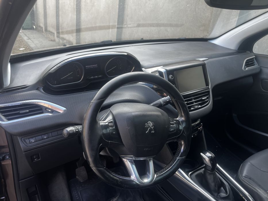 Peugeot model 2008