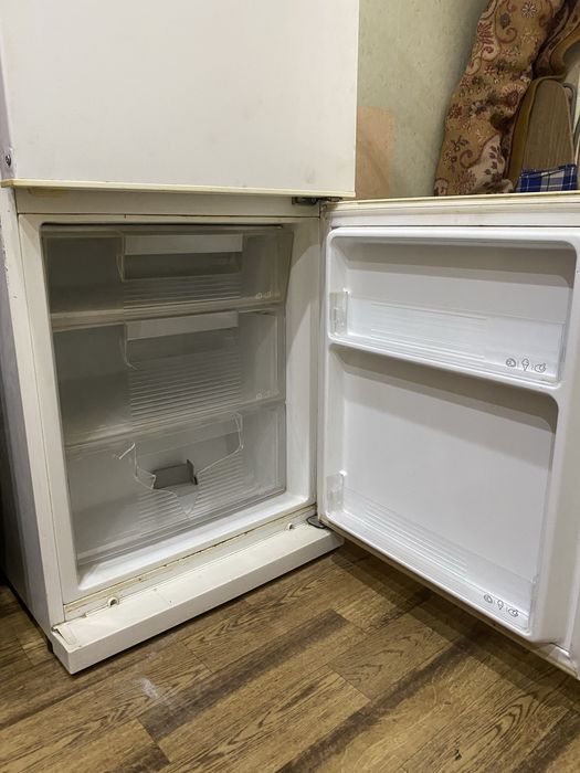 Продам холодильник LG