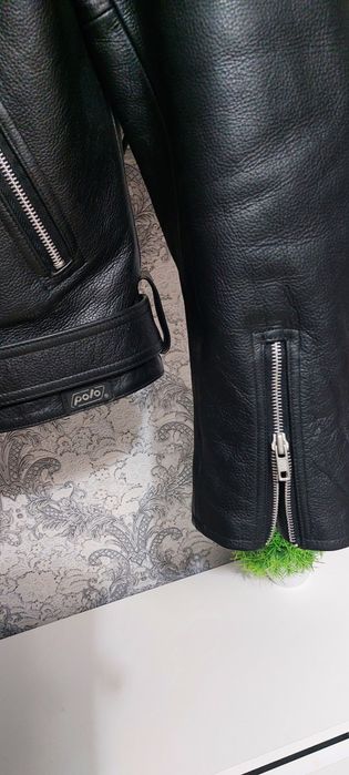 Продам.  Мото куртка кожаная .