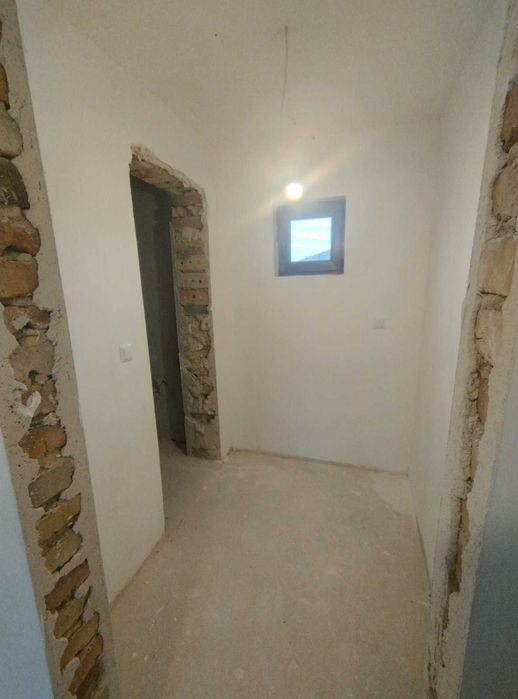 Продава се Къща в с. Осеново, Област Варна - 192 кв.м за 964 €/кв.м - Снимка #12